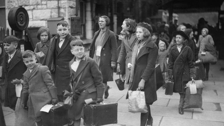 Refugees and WW2 evacuees | Teaching resources